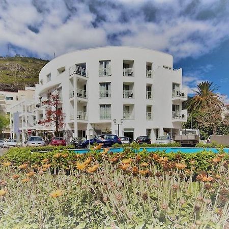 White Waters Hotel Machico  Exterior photo