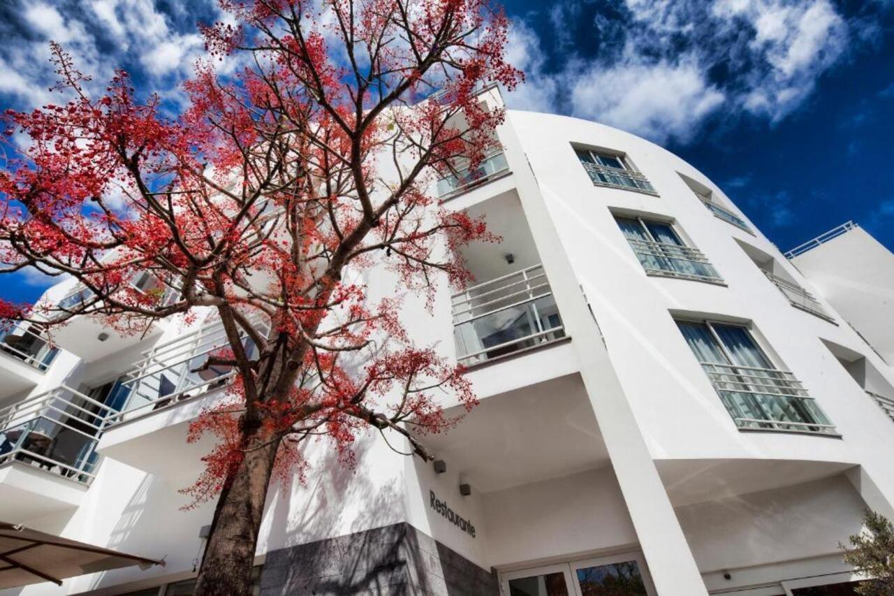 White Waters Hotel Machico  Exterior photo